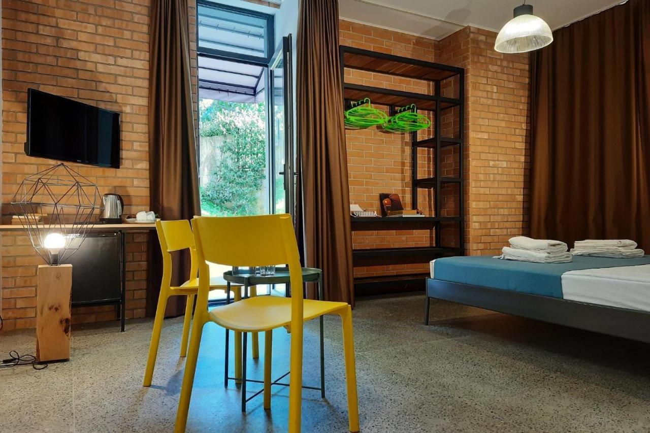Bauhaus Batumi Batoumi Extérieur photo