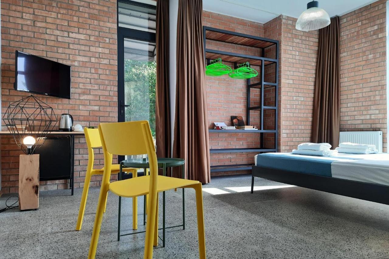 Bauhaus Batumi Batoumi Extérieur photo