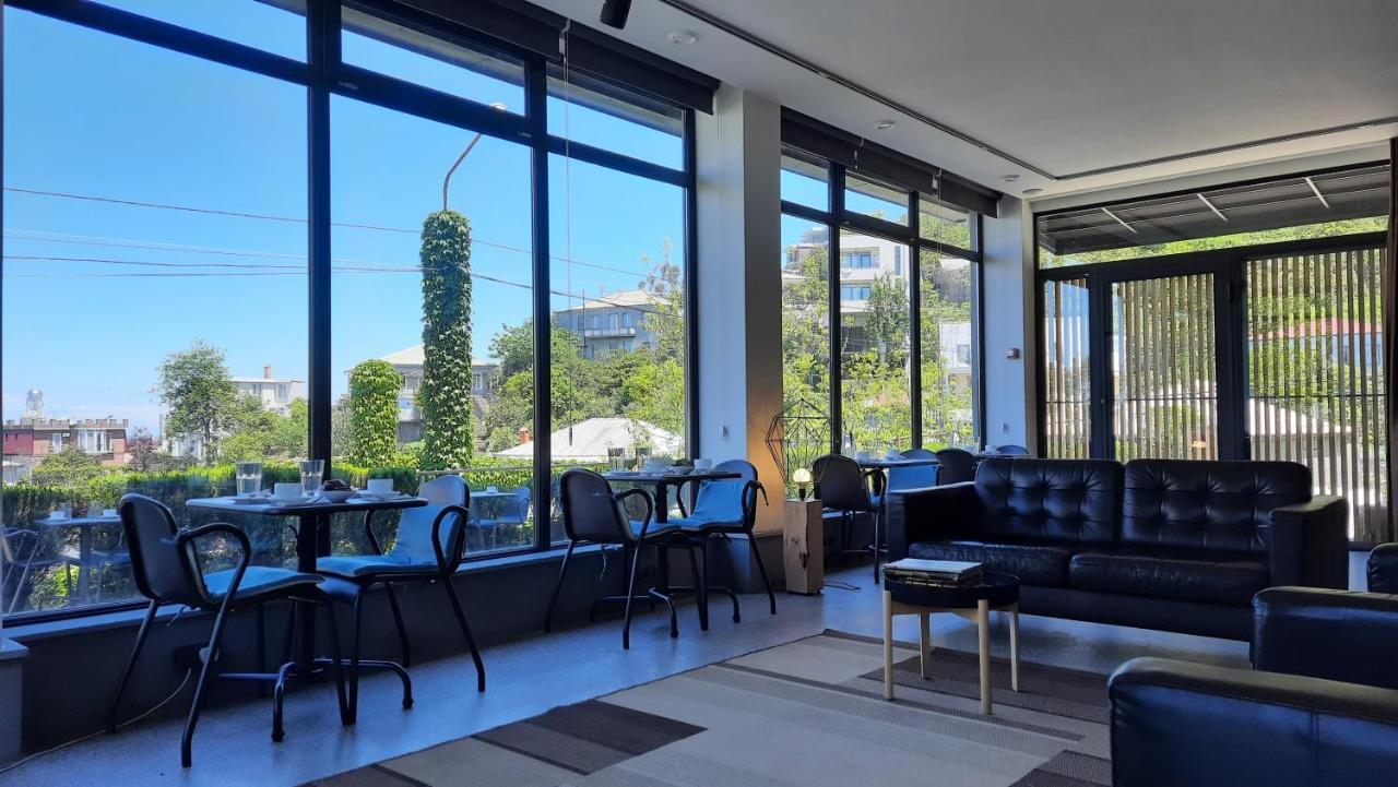 Bauhaus Batumi Batoumi Extérieur photo